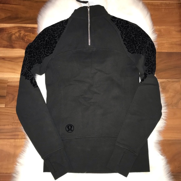 Nwt lululemon Floral flock pullover black size 2 - Picture 6 of 8